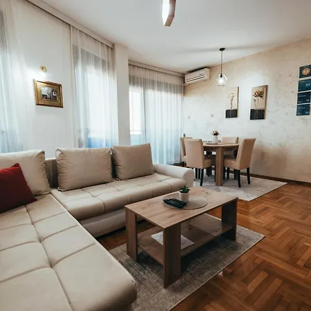 Bella Apartment *