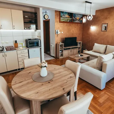 Apartment Bella *