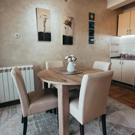 Apartment Bella *