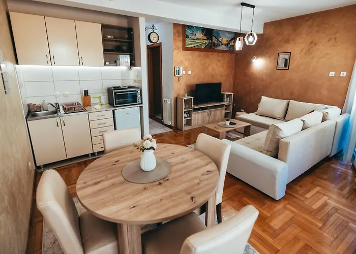 Apartament Bella *